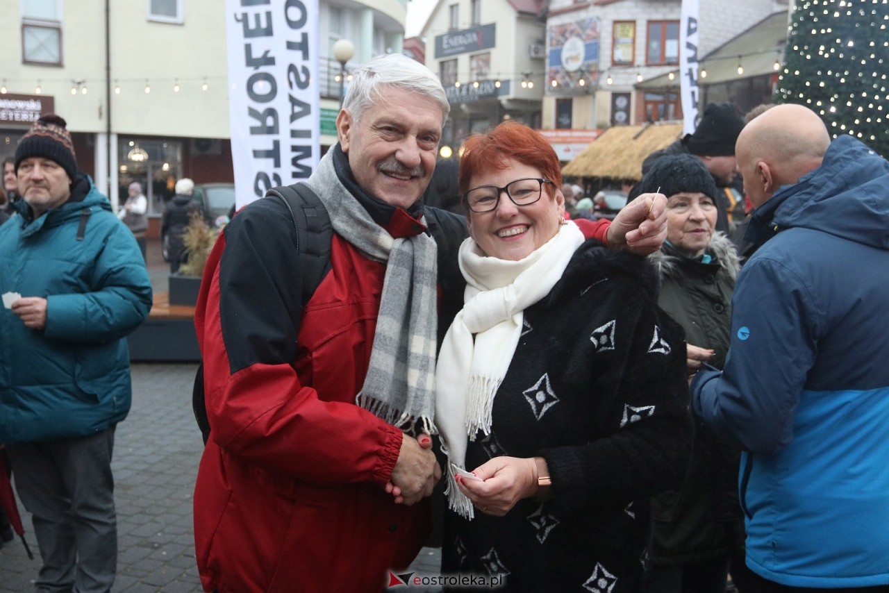 Wigilia miejska 2025 w Ostrołęce [20.12.2025] - zdjęcie #11 - eOstroleka.pl
