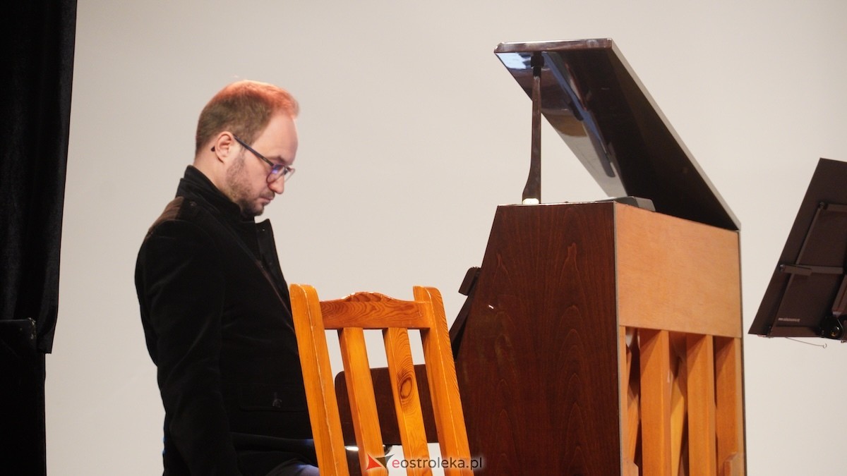 Koncert edukacyjny. Spotkanie Efekt Chopina w CK-BiS w Lelisie [20.12.2025] - zdjęcie #34 - eOstroleka.pl