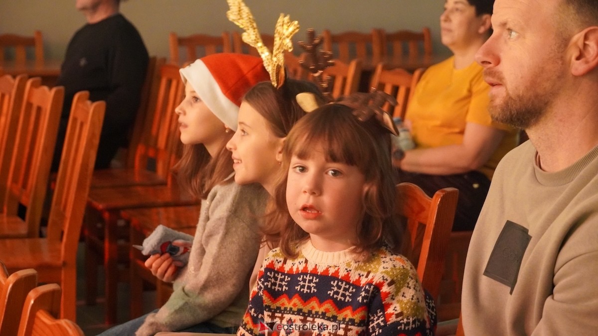 Koncert edukacyjny. Spotkanie Efekt Chopina w CK-BiS w Lelisie [20.12.2025] - zdjęcie #29 - eOstroleka.pl