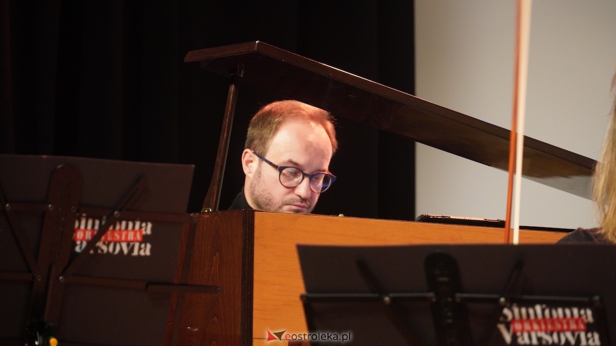 Koncert edukacyjny. Spotkanie Efekt Chopina w CK-BiS w Lelisie [20.12.2025] - zdjęcie #17 - eOstroleka.pl
