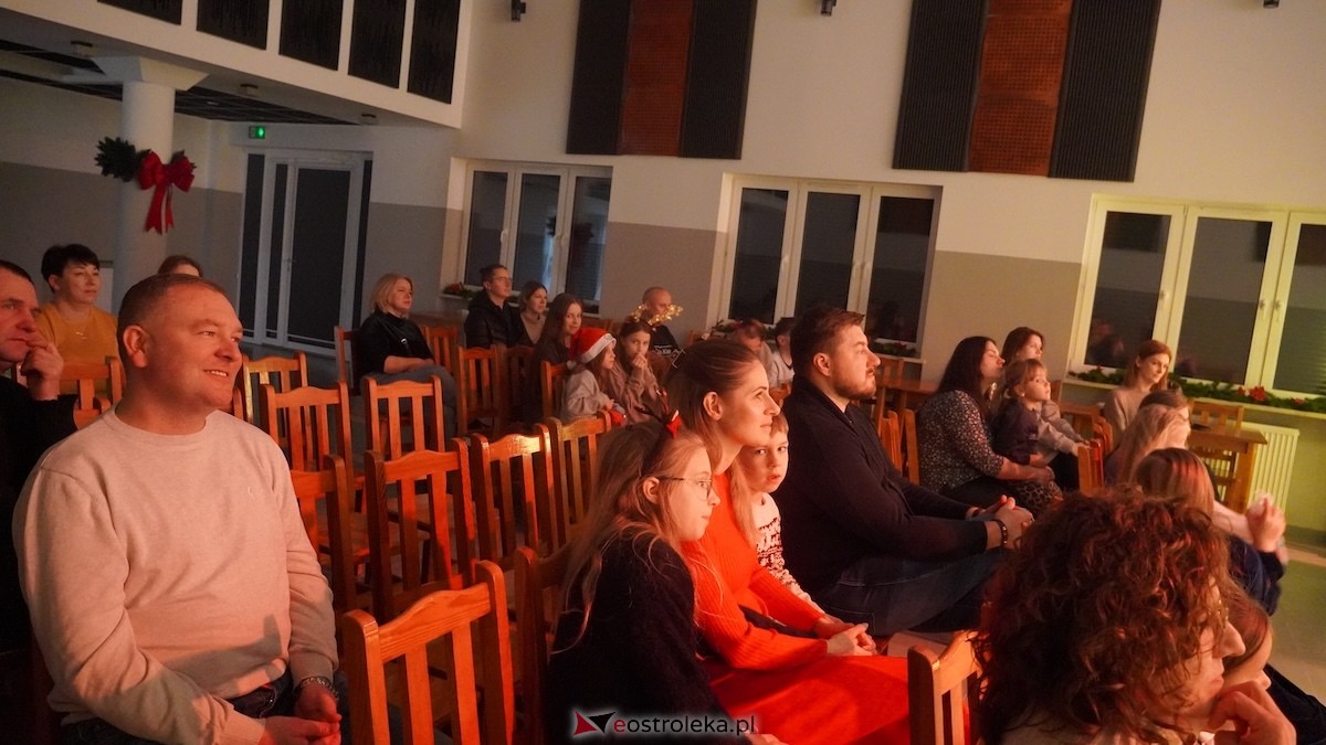Koncert edukacyjny. Spotkanie Efekt Chopina w CK-BiS w Lelisie [20.12.2025] - zdjęcie #14 - eOstroleka.pl
