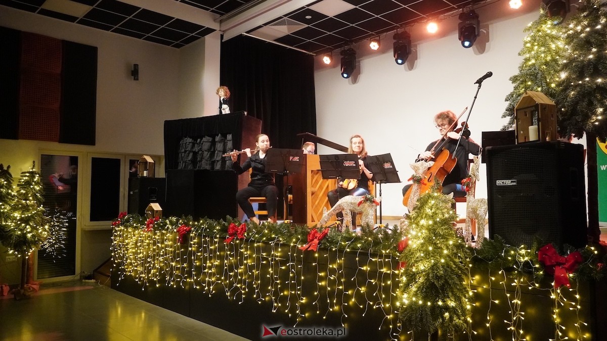 Koncert edukacyjny. Spotkanie Efekt Chopina w CK-BiS w Lelisie [20.12.2025] - zdjęcie #11 - eOstroleka.pl