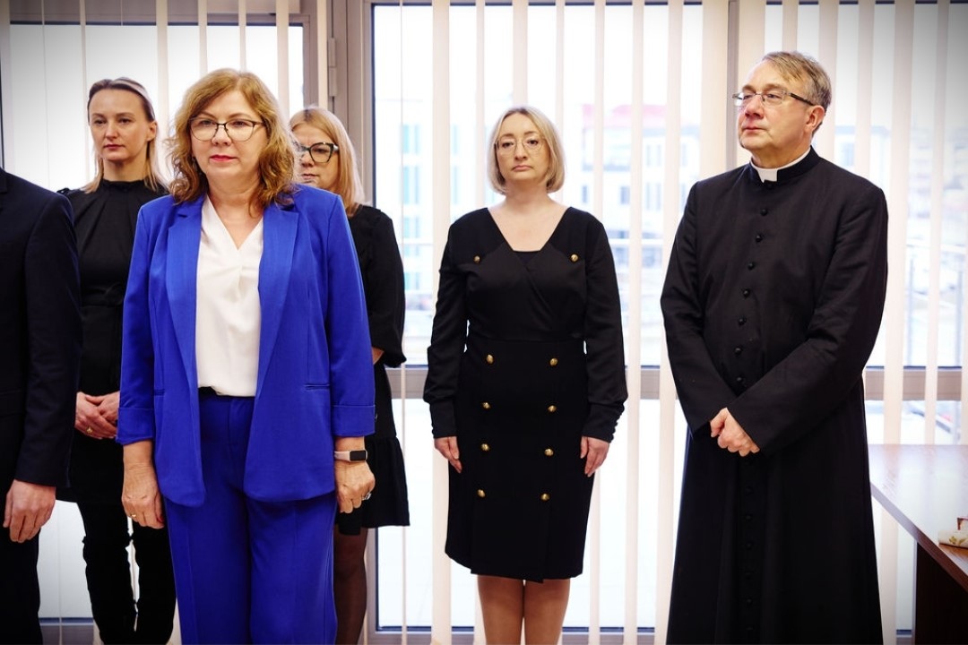 Wigilijne spotkanie w KMP w Ostrołęce [17.12.2025] - zdjęcie #8 - eOstroleka.pl