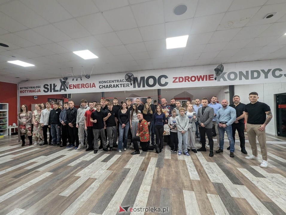 Świąteczne spotkanie Victorii [20.12.2025] - zdjęcie #1 - eOstroleka.pl