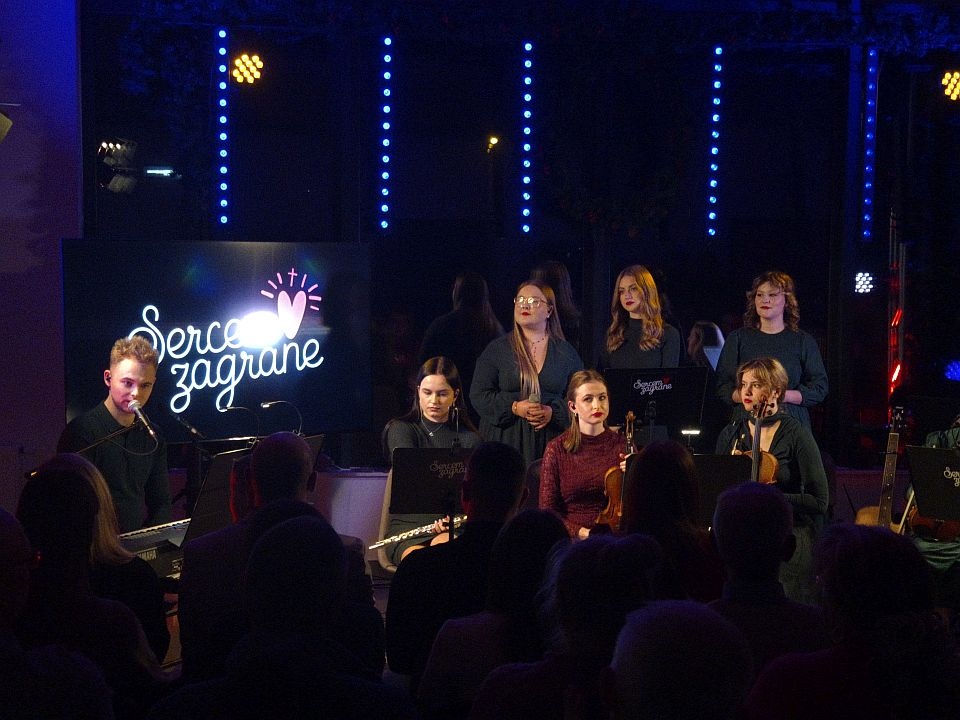 Koncert Zespołu Sercem zagrane w Laskowcu [20.12.2025] - zdjęcie #15 - eOstroleka.pl