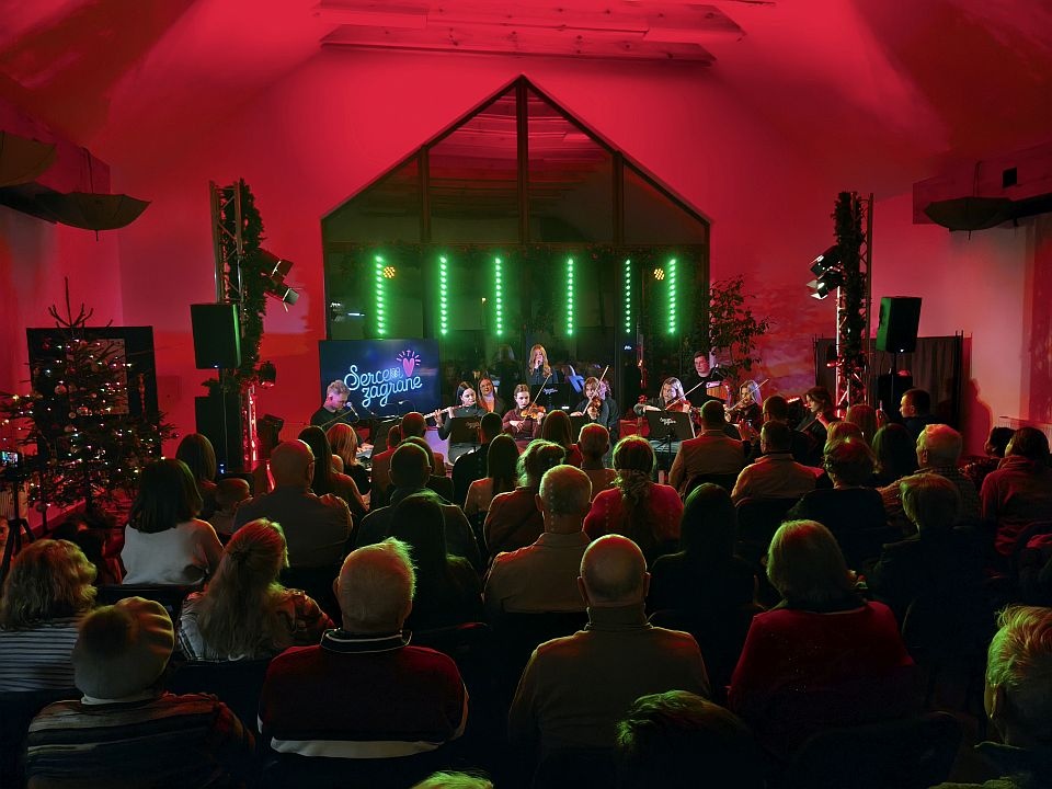 Koncert Zespołu Sercem zagrane w Laskowcu [20.12.2025] - zdjęcie #13 - eOstroleka.pl