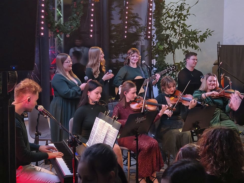 Koncert Zespołu Sercem zagrane w Laskowcu [20.12.2025] - zdjęcie #6 - eOstroleka.pl
