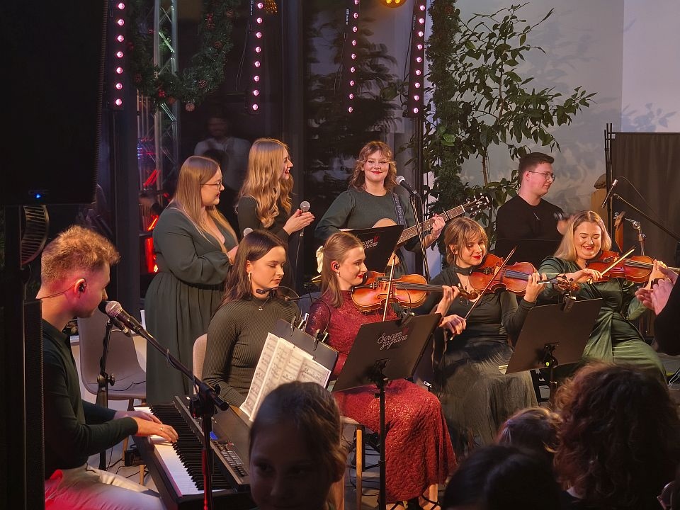 Koncert Zespołu Sercem zagrane w Laskowcu [20.12.2025] - zdjęcie #5 - eOstroleka.pl