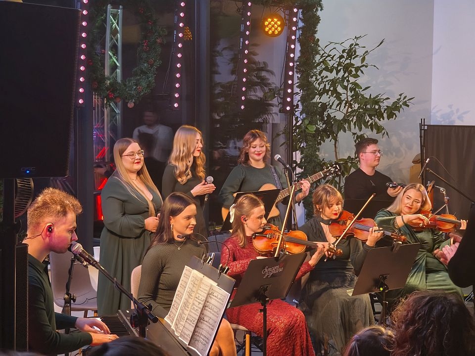 Koncert Zespołu Sercem zagrane w Laskowcu [20.12.2025] - zdjęcie #4 - eOstroleka.pl
