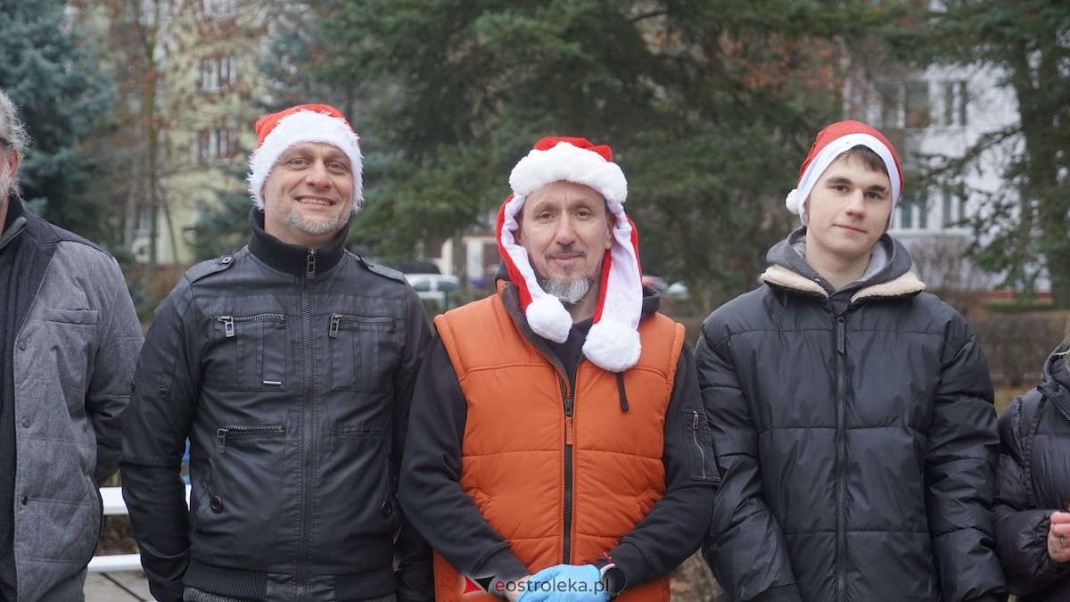 Wigilia osiedla Parkowe w Ostrołęce [21.12.2025] - zdjęcie #60 - eOstroleka.pl