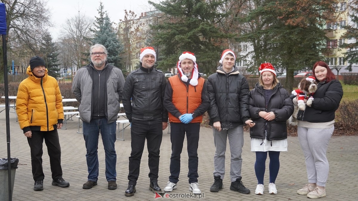 Wigilia osiedla Parkowe w Ostrołęce [21.12.2025] - zdjęcie #56 - eOstroleka.pl