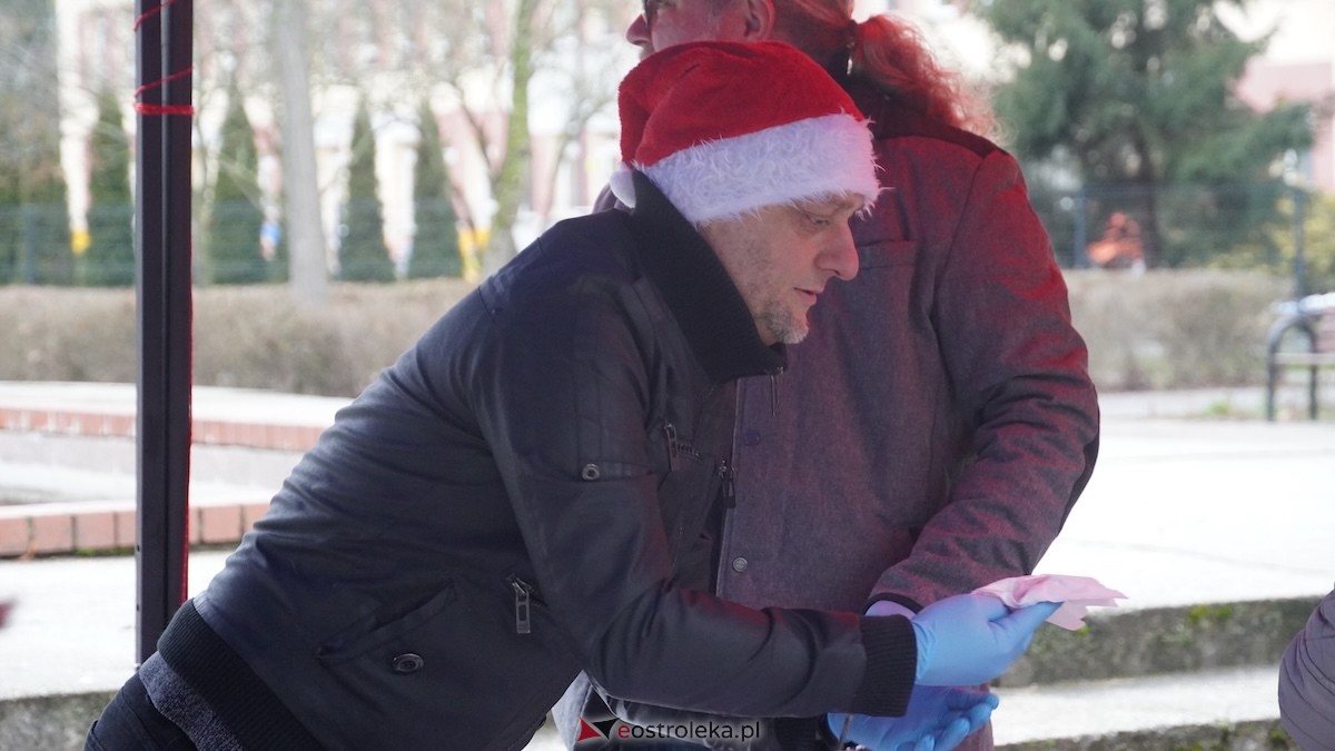 Wigilia osiedla Parkowe w Ostrołęce [21.12.2025] - zdjęcie #38 - eOstroleka.pl