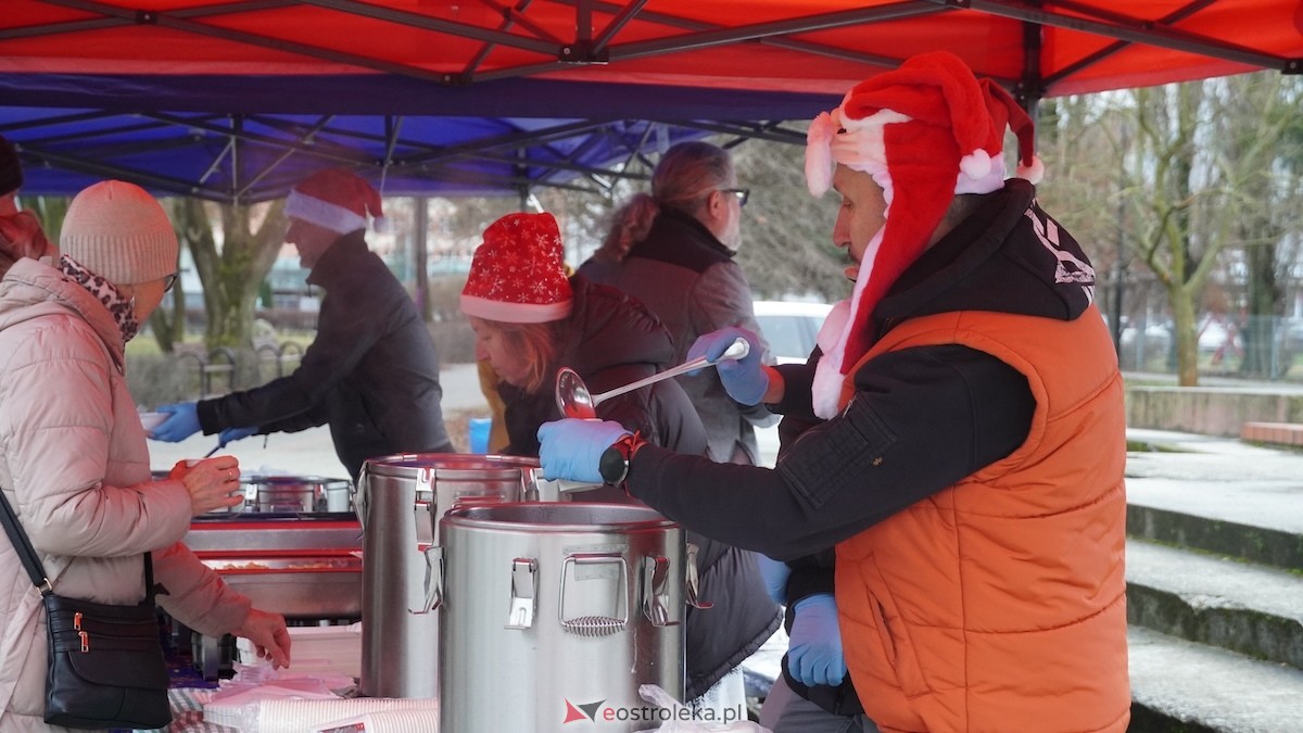 Wigilia osiedla Parkowe w Ostrołęce [21.12.2025] - zdjęcie #34 - eOstroleka.pl