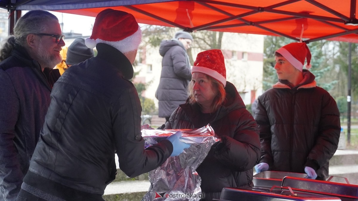 Wigilia osiedla Parkowe w Ostrołęce [21.12.2025] - zdjęcie #11 - eOstroleka.pl