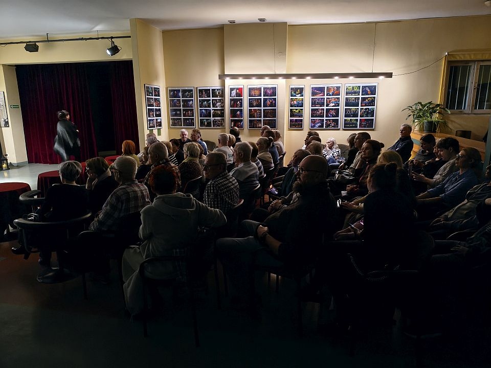Koncert Grudniowa Kolęda w ostrołęckim Klubie Oczko[21.12.2025] - zdjęcie #25 - eOstroleka.pl