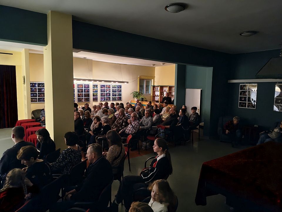 Koncert Grudniowa Kolęda w ostrołęckim Klubie Oczko[21.12.2025] - zdjęcie #21 - eOstroleka.pl