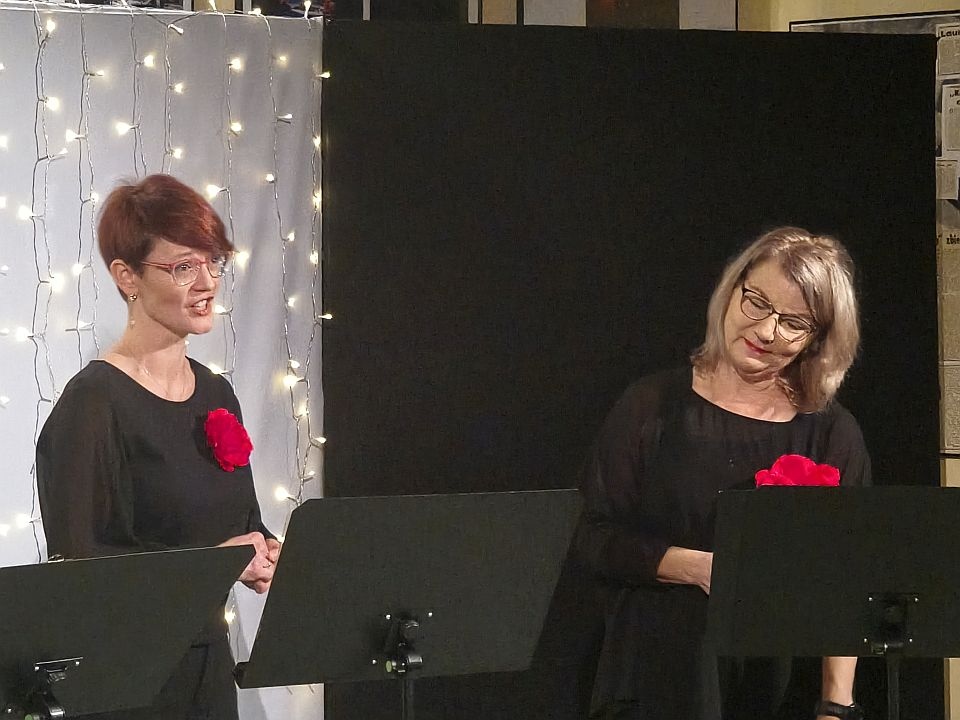 Koncert Grudniowa Kolęda w ostrołęckim Klubie Oczko[21.12.2025] - zdjęcie #12 - eOstroleka.pl