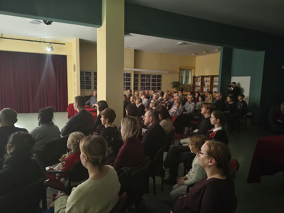 Koncert Grudniowa Kolęda w ostrołęckim Klubie Oczko[21.12.2025] - zdjęcie #1 - eOstroleka.pl