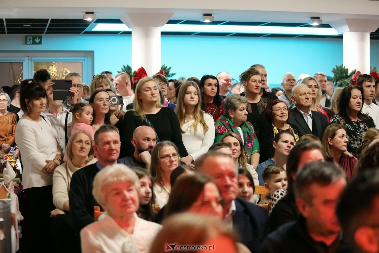 Wigilijne spotkanie w Lelisie [21.12.2025] - zdjęcie #75 - eOstroleka.pl