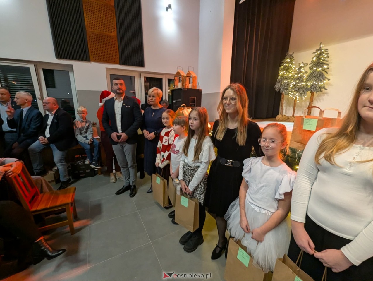 Wigilijne spotkanie w Lelisie [21.12.2025] - zdjęcie #52 - eOstroleka.pl