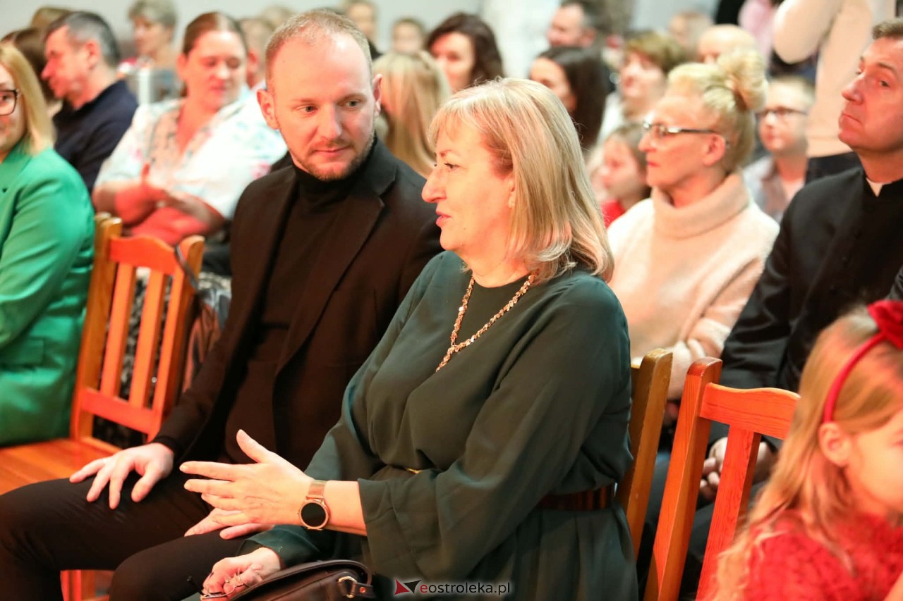 Wigilijne spotkanie w Lelisie [21.12.2025] - zdjęcie #7 - eOstroleka.pl