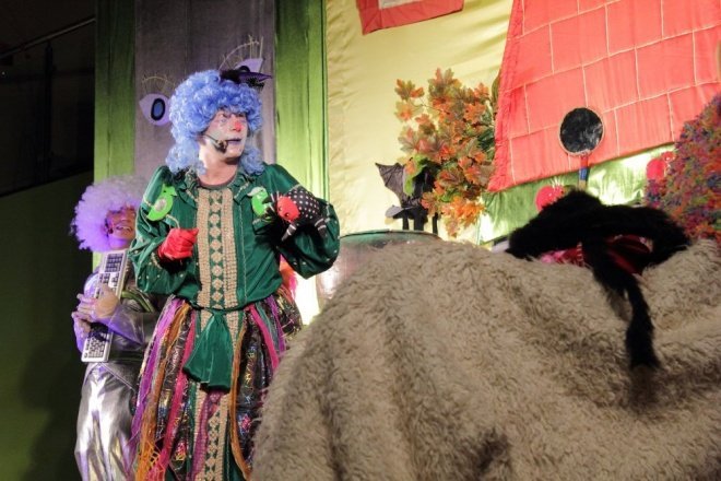 Spektakl eudkacyjny Zaczarowany komuter [7.XI.2011] - zdjęcie #7 - eOstroleka.pl