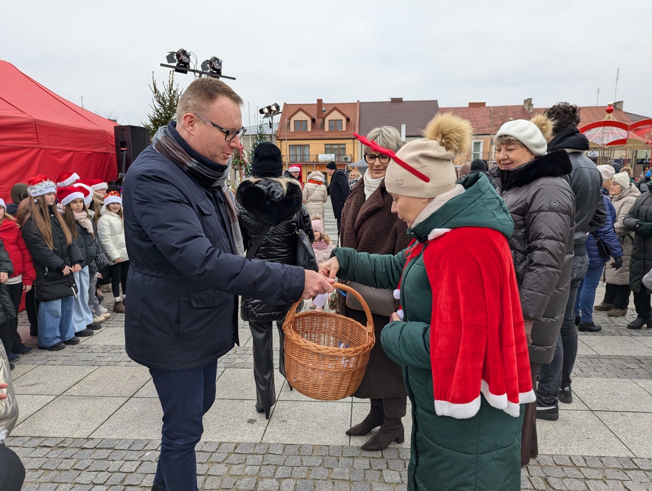 Wigilia miejska w Makowie Mazowieckim [21.12.2025] - zdjęcie #11 - eOstroleka.pl