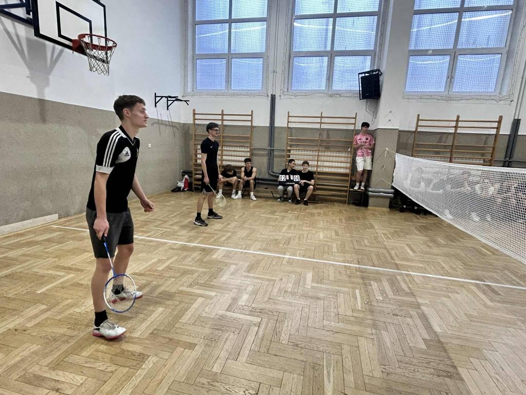 Świąteczny turniej w badmintona w ZSZ nr 4 fot. ZSZ nr 4 [17.12.2025] - zdjęcie #23 - eOstroleka.pl