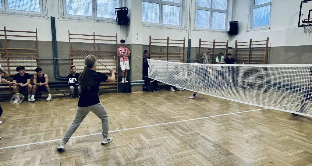 Świąteczny turniej w badmintona w ZSZ nr 4 fot. ZSZ nr 4 [17.12.2025] - zdjęcie #13 - eOstroleka.pl