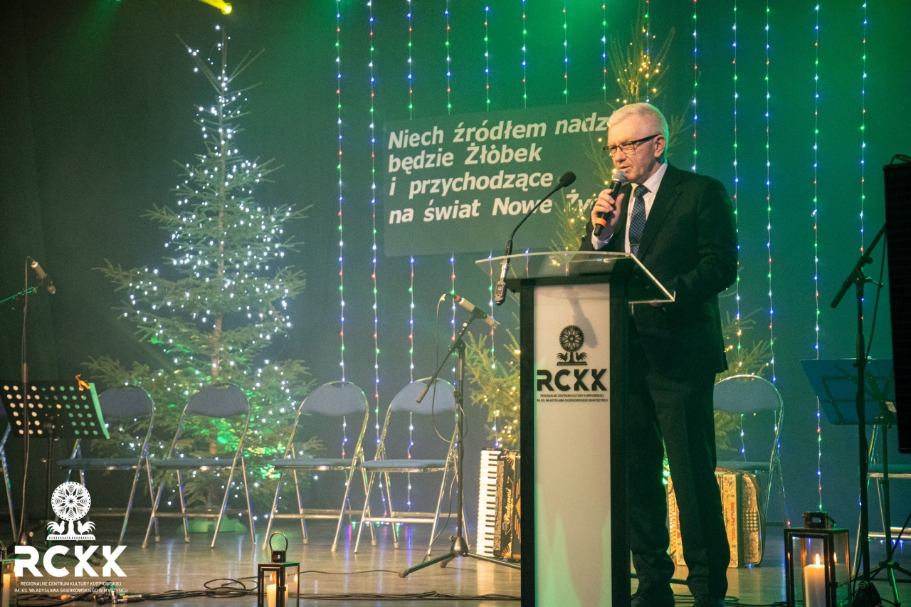 Ciepło, uśmiech i magia Wigilii. Wyjątkowy wieczór w Regionalnym Centrum Kultury Kurpiowskiej [18.12.2025] - zdjęcie #10 - eOstroleka.pl