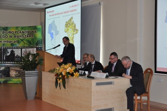Konferencja W Ostrołęce o strategii województwa i środkach unijnych [9.XI.2011] - zdjęcie #17 - eOstroleka.pl