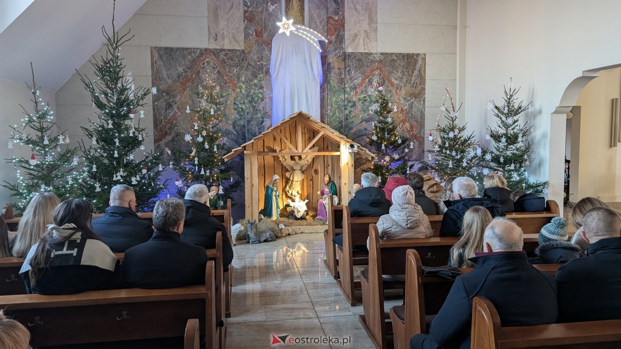 Szopki bożonarodzeniowe w ostrołęckich parafiach [25.12.2025] - zdjęcie #12 - eOstroleka.pl