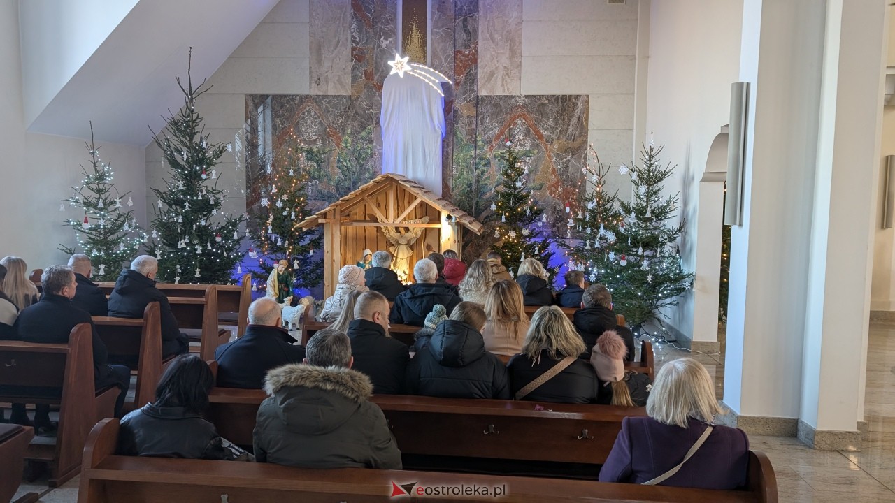 Szopki bożonarodzeniowe w ostrołęckich parafiach [25.12.2025] - zdjęcie #10 - eOstroleka.pl