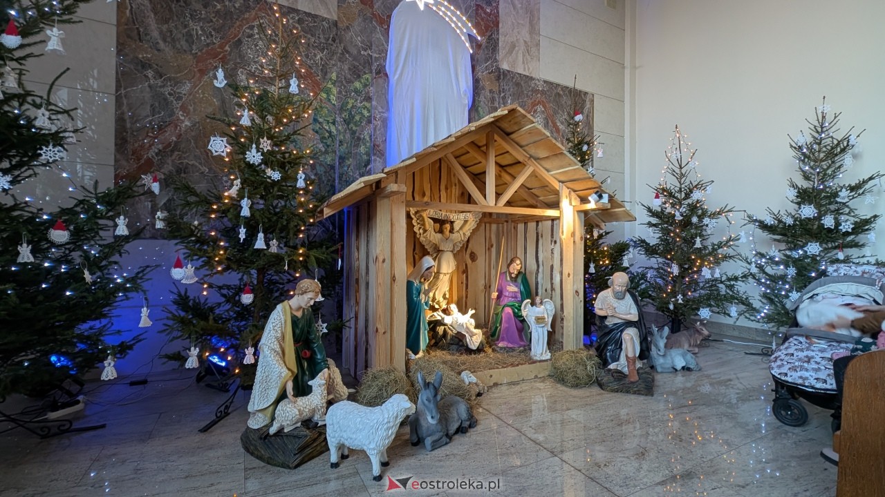 Szopki bożonarodzeniowe w ostrołęckich parafiach [25.12.2025] - zdjęcie #6 - eOstroleka.pl