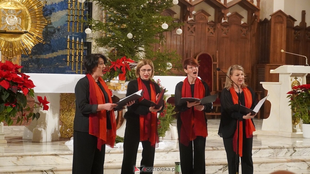 Koncert Grudniowa kolęda [28.12.2025] - zdjęcie #36 - eOstroleka.pl