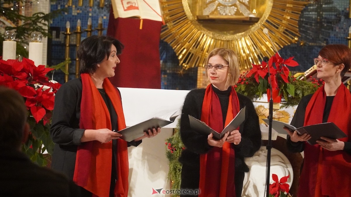 Koncert Grudniowa kolęda [28.12.2025] - zdjęcie #33 - eOstroleka.pl