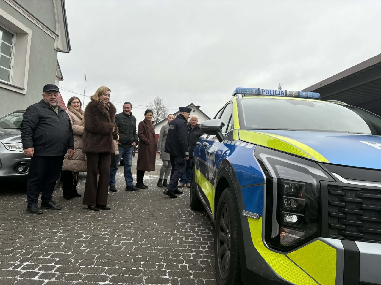 Nowy radiowóz w Kadzidle, fot. Gmina Kadzidło [29.12.2025] - zdjęcie #1 - eOstroleka.pl