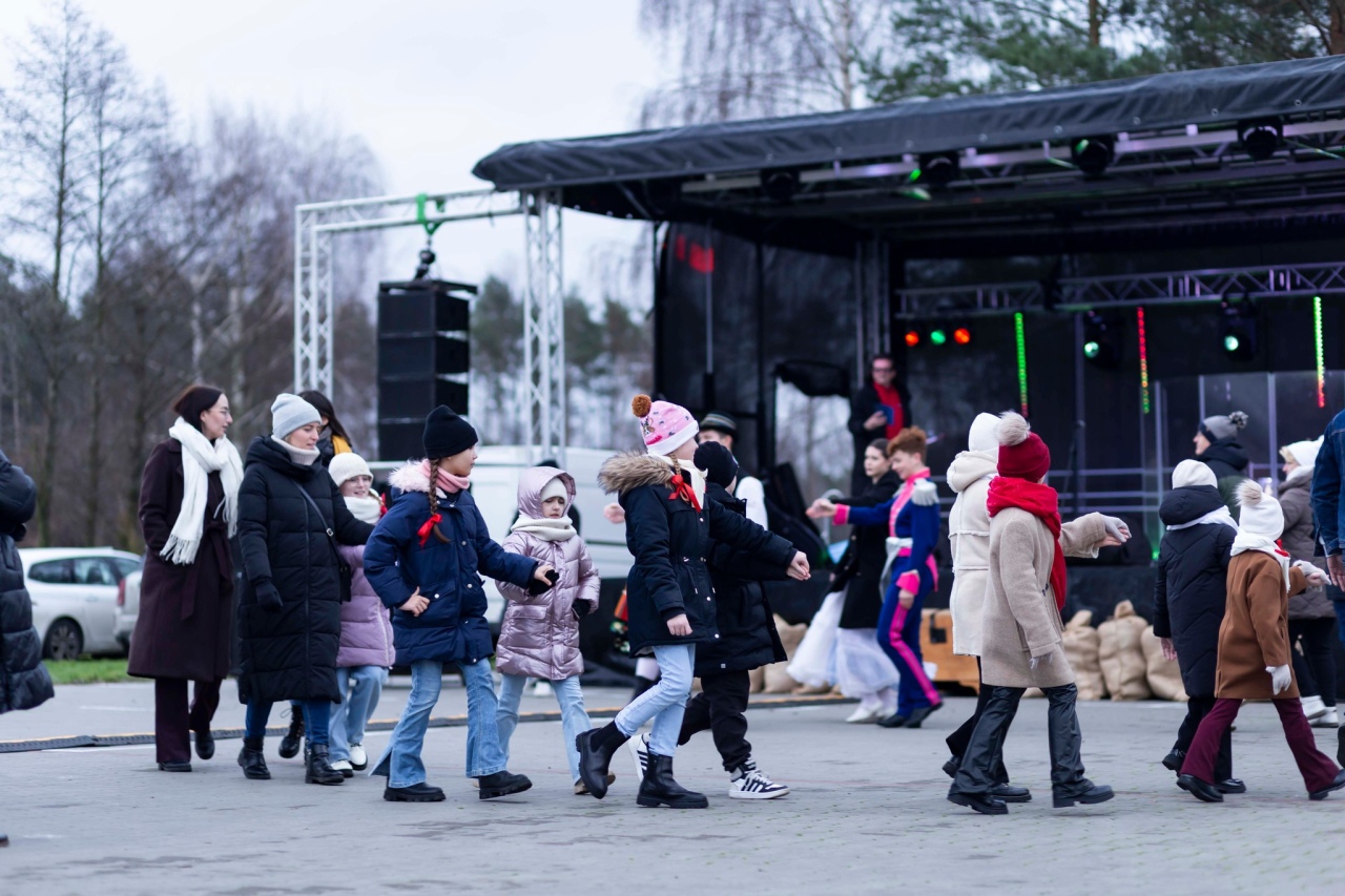 IV Jarmark Bożonarodzeniowy w Czerwinie wspomnienia fot. Gmina Czerwin [30.12.2025] - zdjęcie #62 - eOstroleka.pl