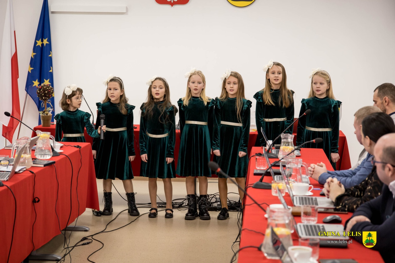 Budżetowa sesja Rady Gminy Lelis [30.12.2025] - zdjęcie #2 - eOstroleka.pl