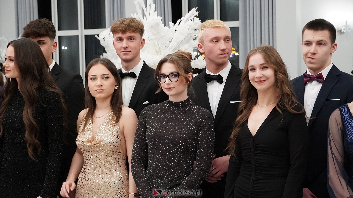 Studniówka III LO w Ostrołęce [03.01.2026] - zdjęcie #548 - eOstroleka.pl