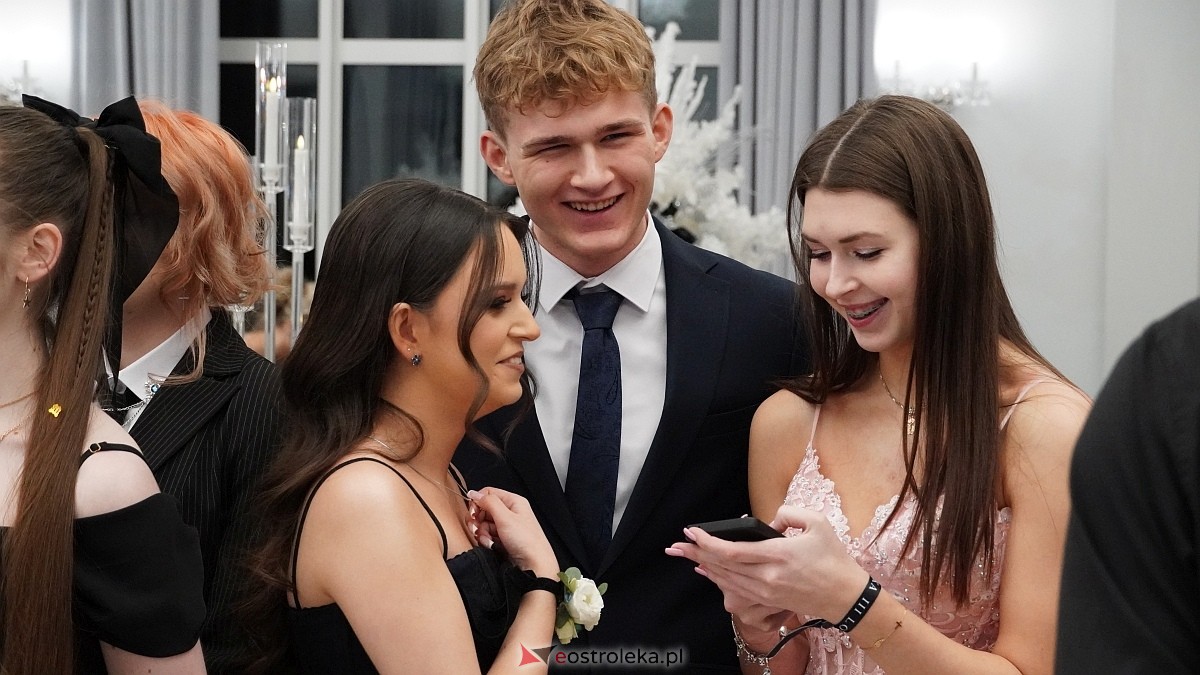 Studniówka III LO w Ostrołęce [03.01.2026] - zdjęcie #539 - eOstroleka.pl