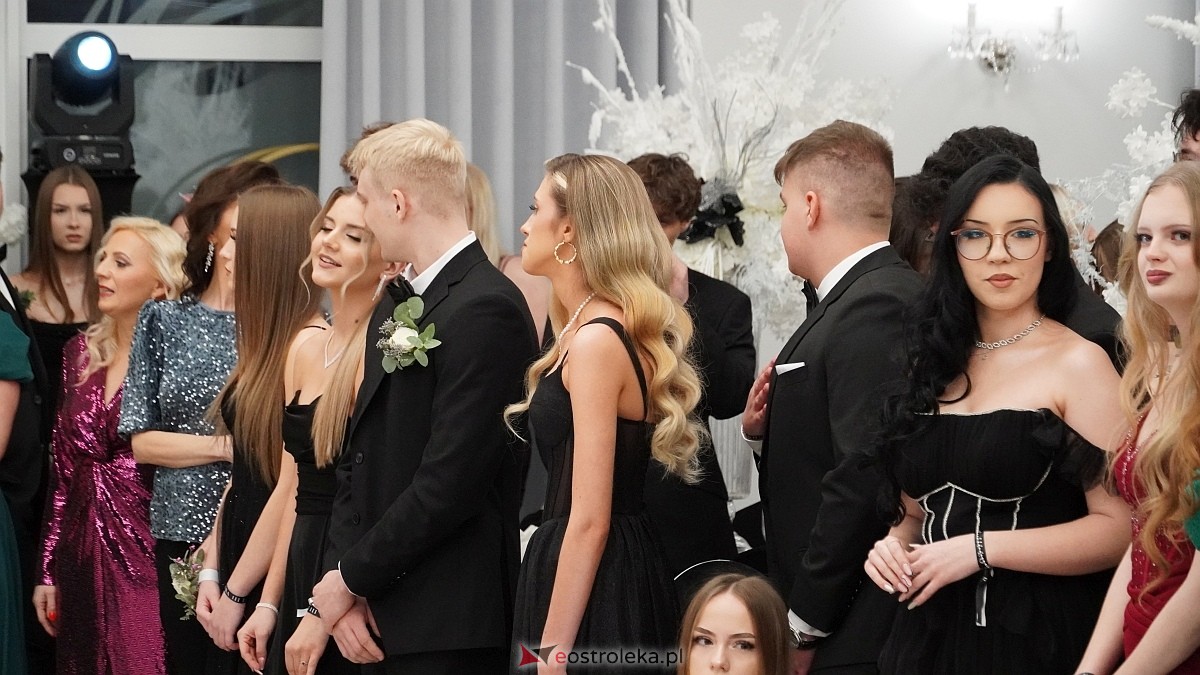 Studniówka III LO w Ostrołęce [03.01.2026] - zdjęcie #532 - eOstroleka.pl