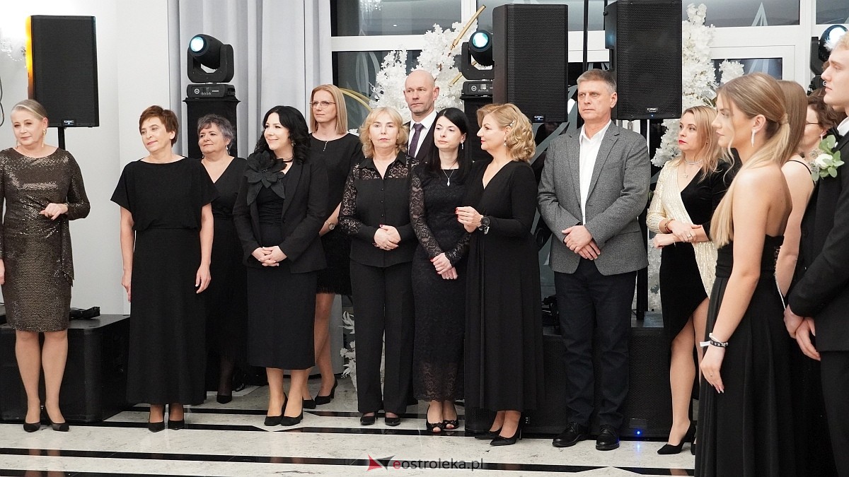 Studniówka III LO w Ostrołęce [03.01.2026] - zdjęcie #486 - eOstroleka.pl