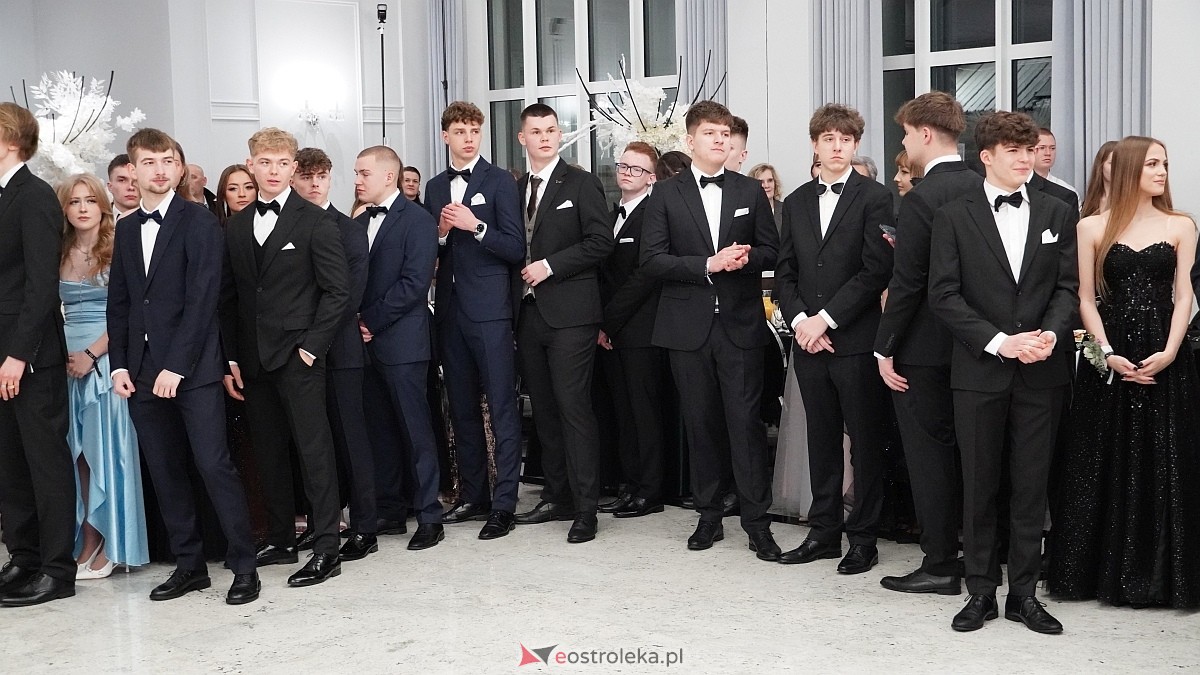 Studniówka III LO w Ostrołęce [03.01.2026] - zdjęcie #482 - eOstroleka.pl