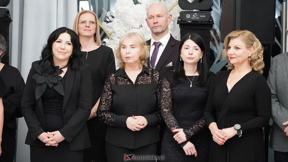 Studniówka III LO w Ostrołęce [03.01.2026] - zdjęcie #476 - eOstroleka.pl