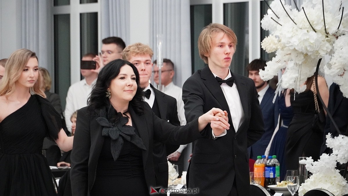 Studniówka III LO w Ostrołęce [03.01.2026] - zdjęcie #422 - eOstroleka.pl