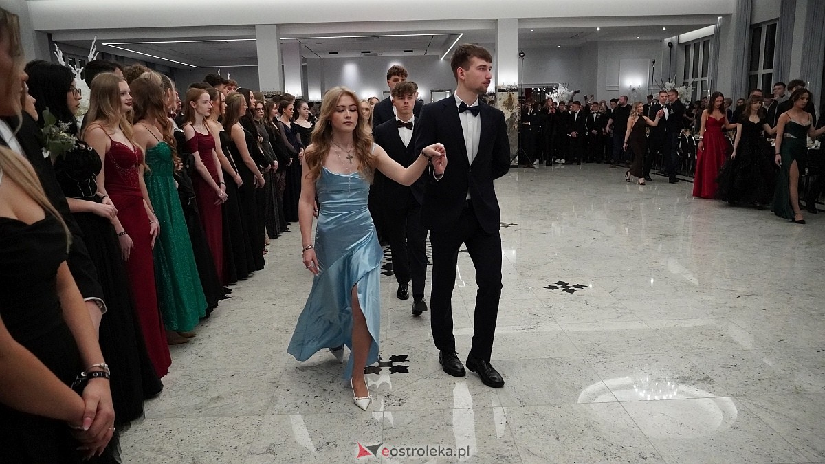 Studniówka III LO w Ostrołęce [03.01.2026] - zdjęcie #413 - eOstroleka.pl