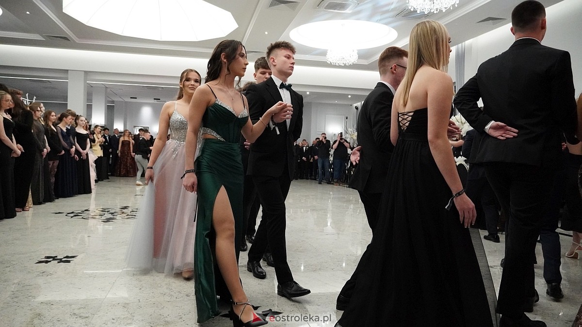 Studniówka III LO w Ostrołęce [03.01.2026] - zdjęcie #503 - eOstroleka.pl