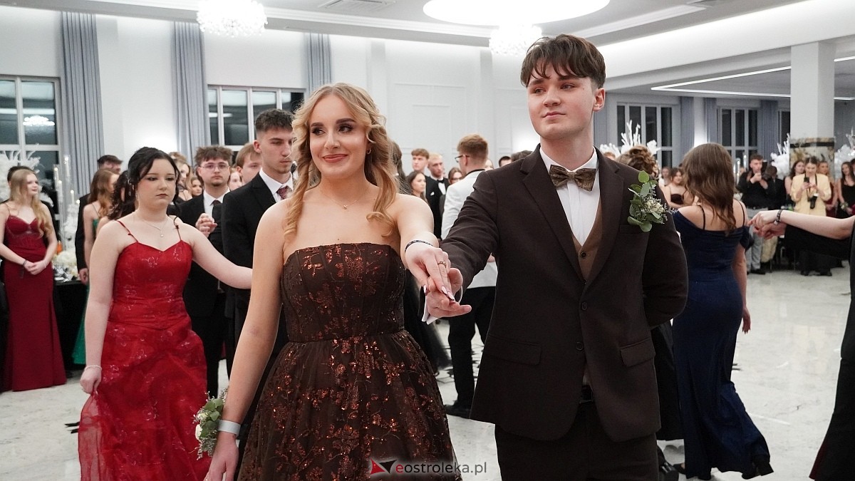 Studniówka III LO w Ostrołęce [03.01.2026] - zdjęcie #414 - eOstroleka.pl