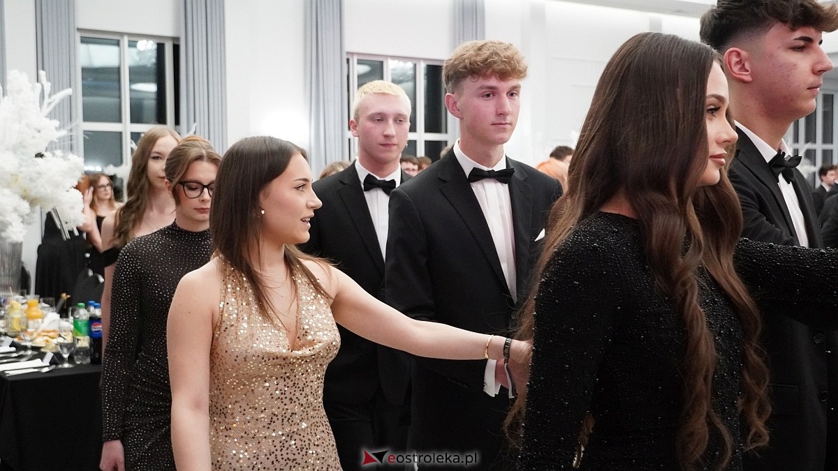 Studniówka III LO w Ostrołęce [03.01.2026] - zdjęcie #442 - eOstroleka.pl